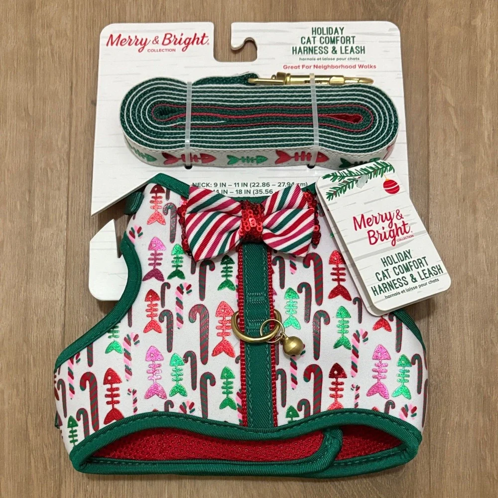 Holiday cat harness and leash set - new with all original tags by Merry & Bright
